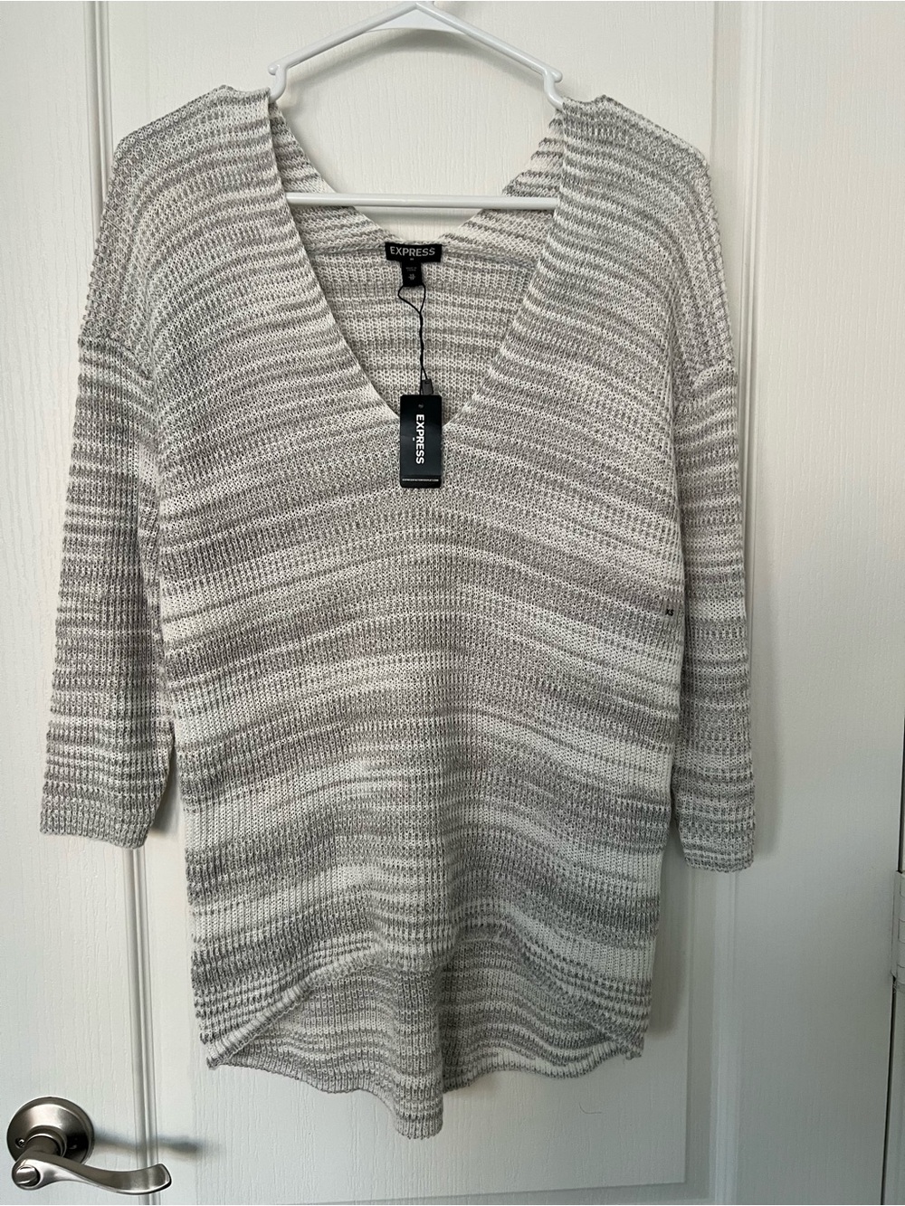 NWT Express Women's Gray & White Striped V-Neck Knit Sweater